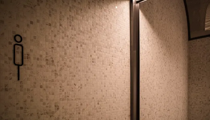 peralatan kamar mandi lampu