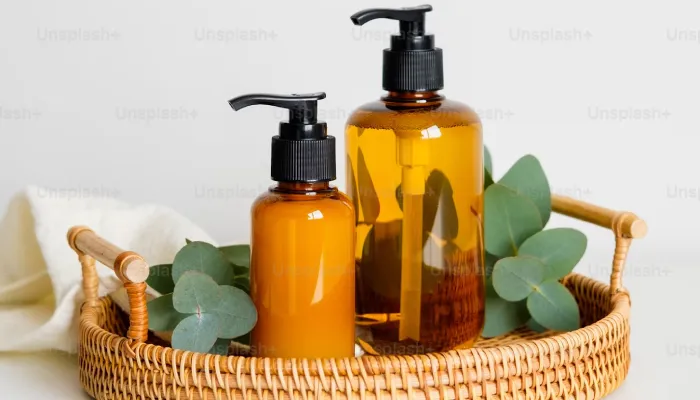 peralatan kamar mandi sabun dan sampo