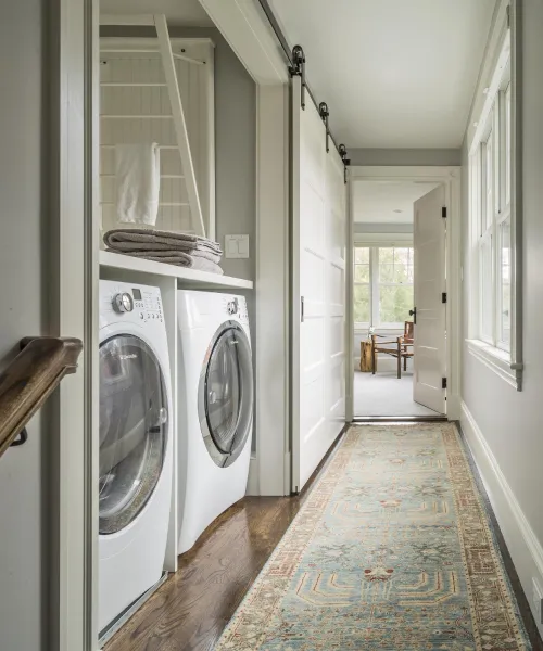 1. sempit ruang laundry minimalis lorong