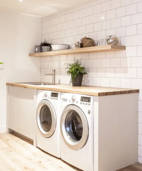Ruang Laundry Rak Penyimpanan