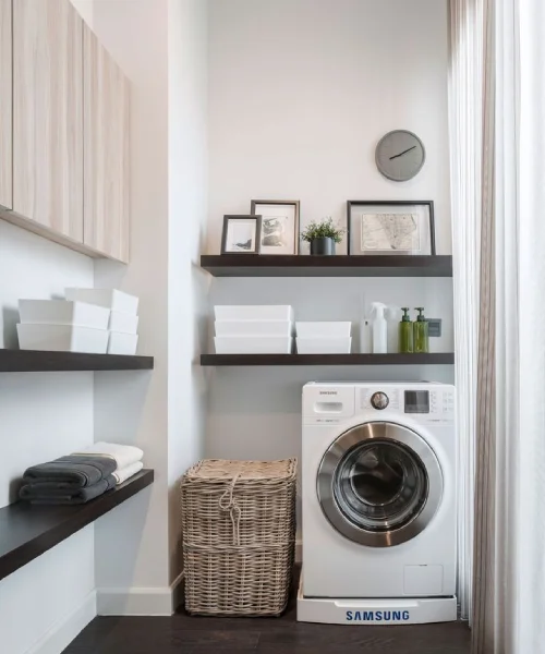sempit ruang laundry minimalis rak dinding