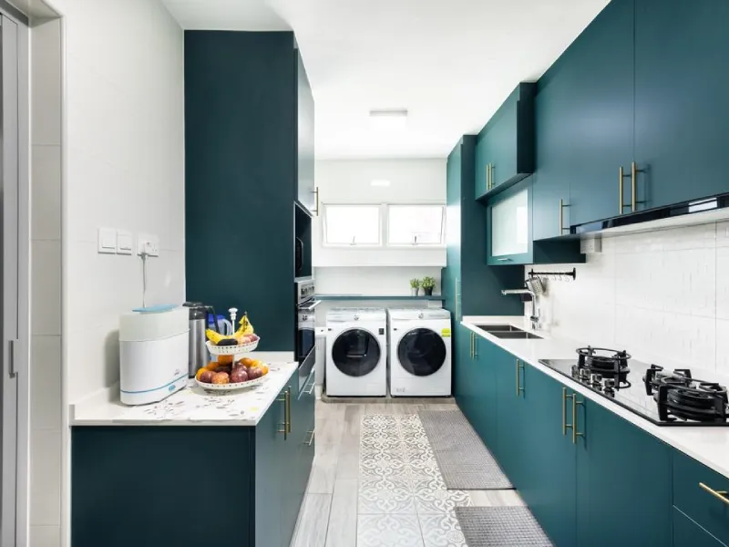 tempat mesin cuci di dapur modern warna hijau toska