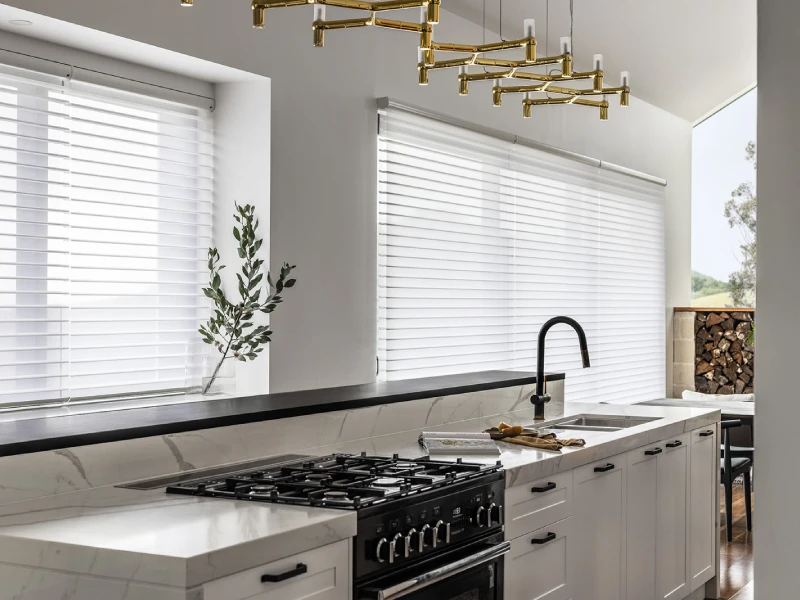 desain jendela dapur dekat kompor mewah minimalis