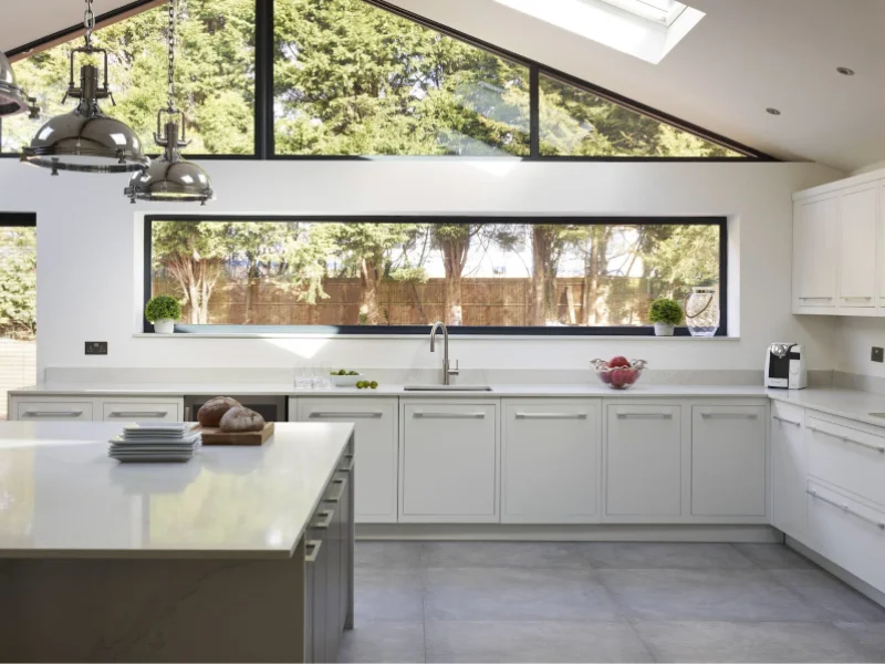 jendela dapur minimalist lebar