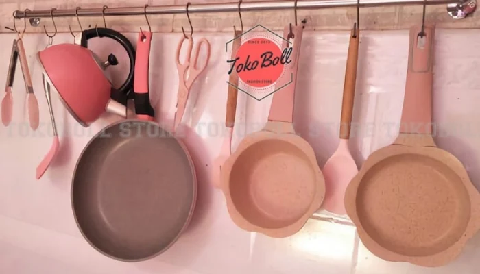 furniture dapur Rak Gantung Peralatan Masak
