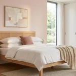 cat kamar tidur warna pastel